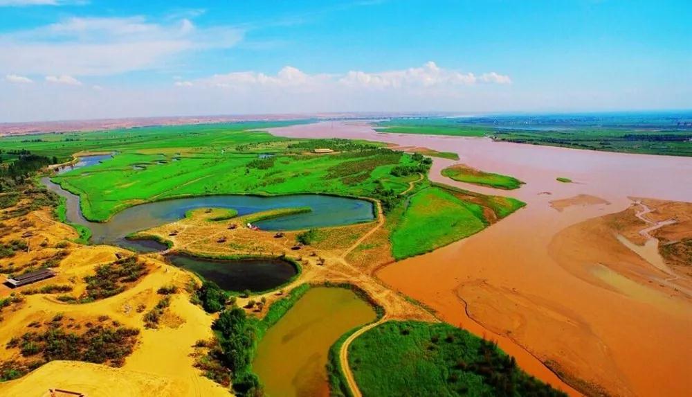 宁夏盛会，致敬领导，共筑同胞情谊